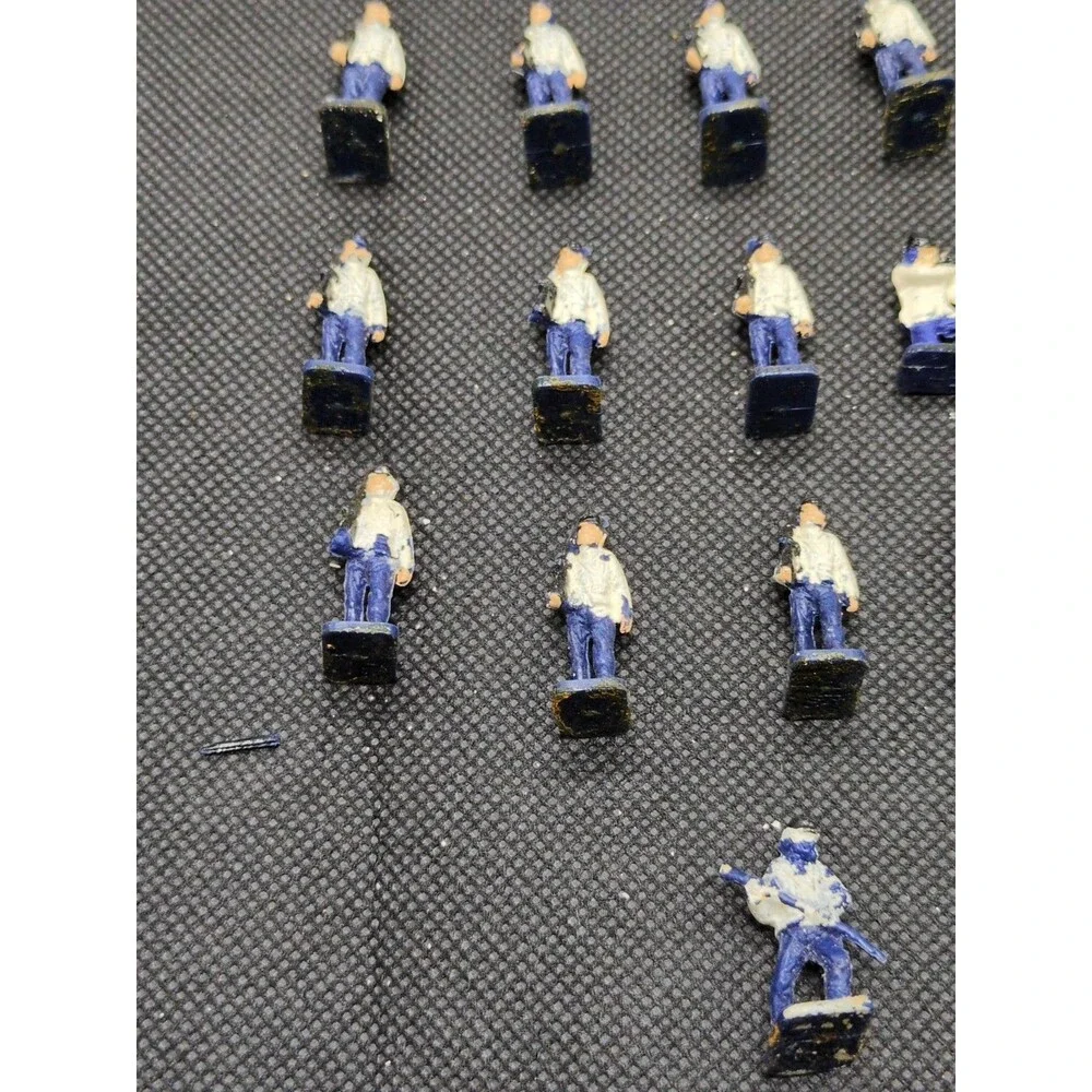 (32) Partially Painted Civil War Miniatures 1/72 Scale
